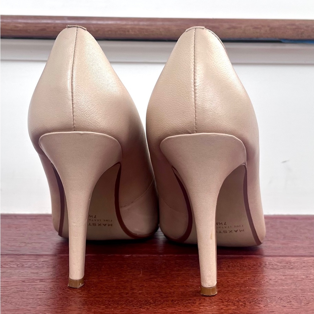 Max Studio Bone 3” Leather Heels - Picture 5 of 6